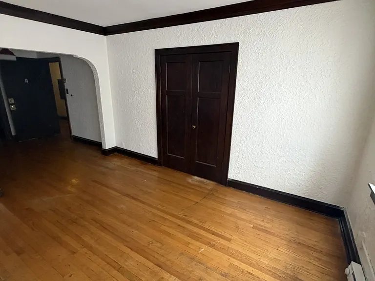 7141 W Burleigh St — Photo 3