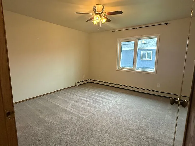 2805 Cowles St #3 — Photo 12
