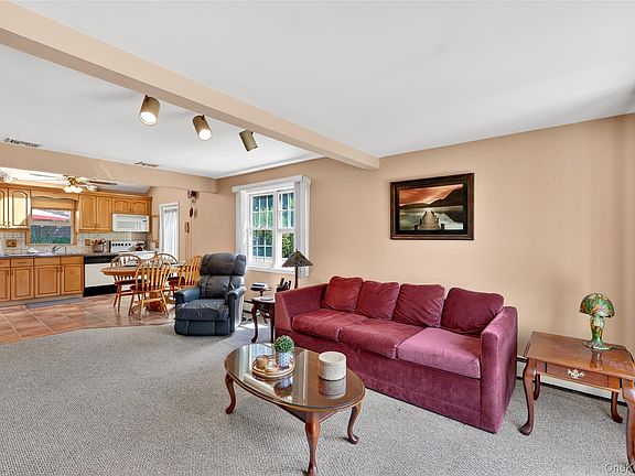 5th image of 232 Cherry Road