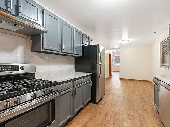 4th image of 2815 N Avers Ave #B