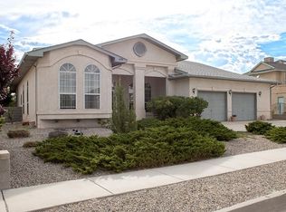 6808 Augusta Hills Dr NE, Rio Rancho, NM 87144