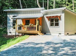 1685 Mountain Laurel Rd, Whittier, NC 28789