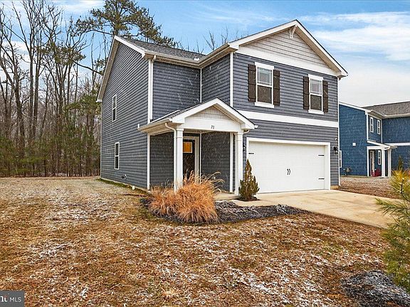 3rd image of 71 Currant Cir