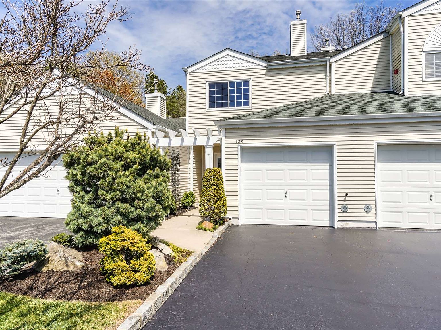 128 Farm House Court UNIT 128, Manorville, NY 11949 Zillow