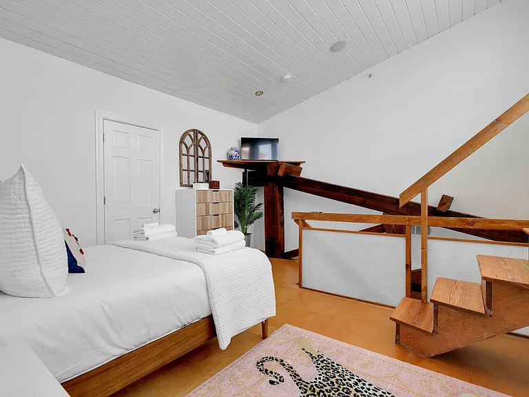 301 W Broughton St #4A — Photo 27