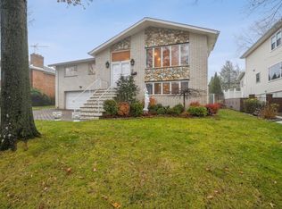 47 Ash St, Englewood Cliffs, NJ 07632