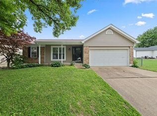 2068 Monks Hollow Dr, Florissant, MO