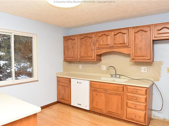 4th image of 22 Barrington Rd
