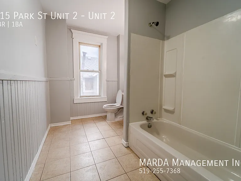215 Park St #2 — Photo 15