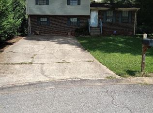 239 Slicky Rock Ct, Riverdale, GA 30274