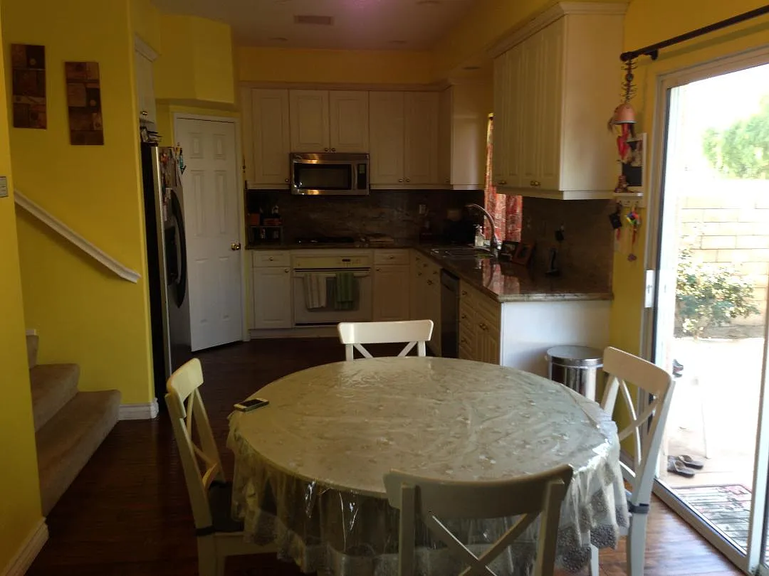 Skyflower Ln, Simi Valley — Photo 2