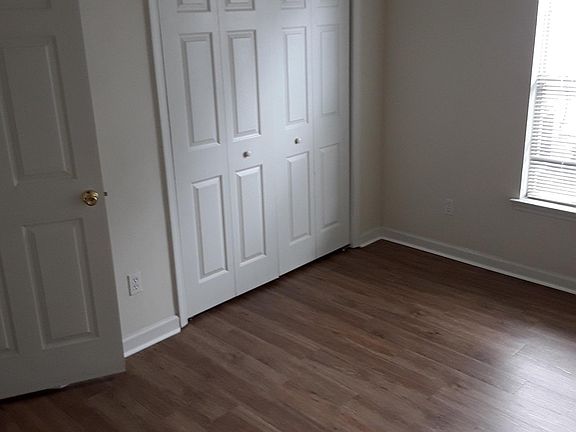 5th image of 3819 Pinewalk Dr