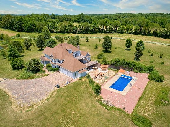 4th image of 500 Swink Ln