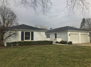 1230 Burr Oak Ln, Barrington, IL 60010