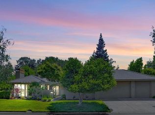 11493 Huntington Village Ln, Gold River, CA 95670