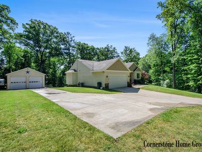 9030 Elstner Ave NE, Rockford, MI, 49341