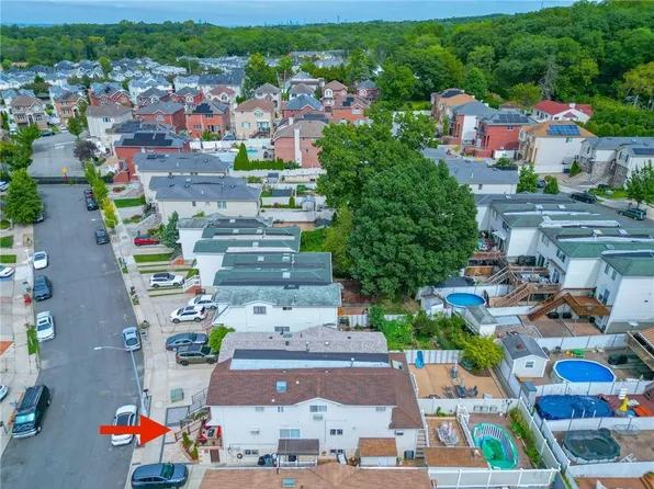 49 Lewiston Street image 8 of 45