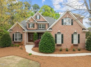 4516 Greenbreeze Ln, Fuquay Varina, NC 27526