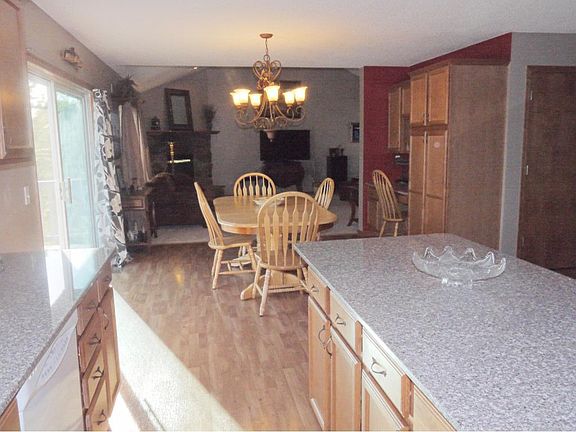 5th image of 20379 206th Drive Cir N