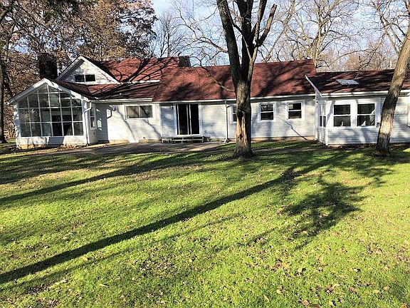 2nd image of 3711 Highcrest Rd