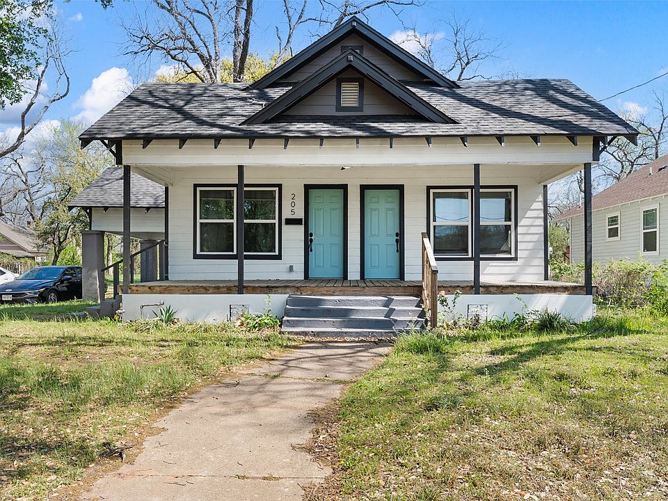 1st image of 205 Dallas St