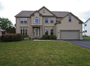 6477 Hilliard Dr, Canal Winchester, OH 43110