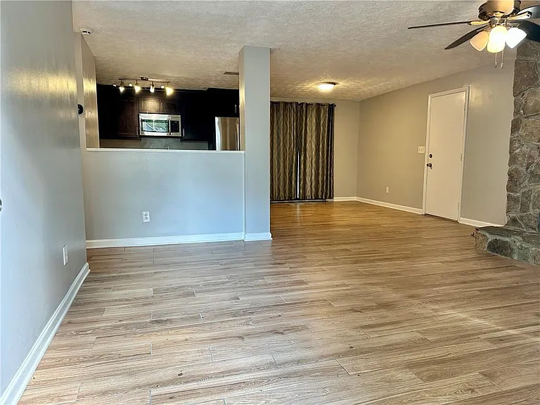 2848 Ancient Oak Ct — Photo 3