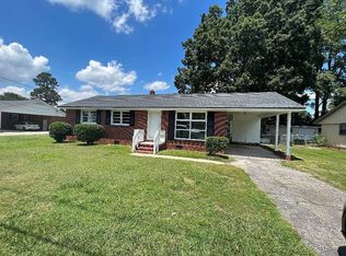 311 Willow Rd, Clinton, NC 28328