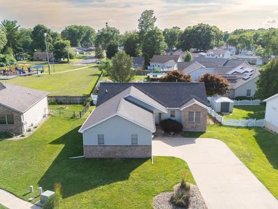 1709 Hope Ct, Pekin, IL, 61554