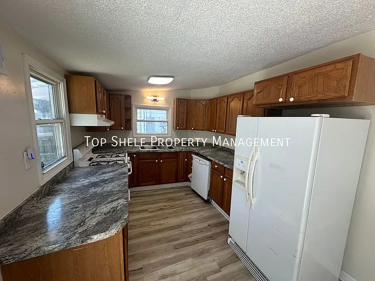 1629 Capitol Ave — Photo 5