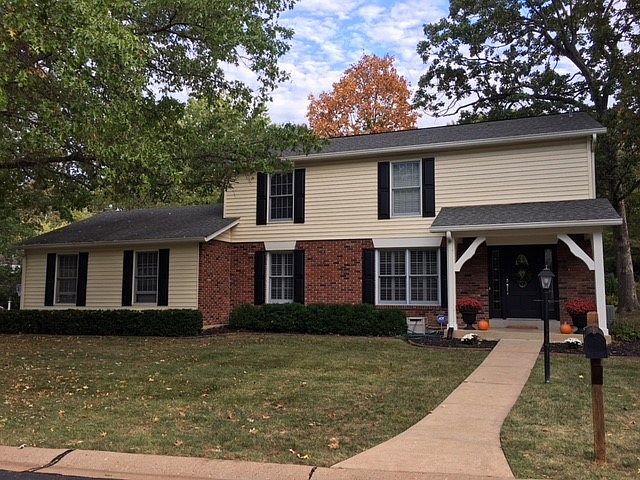 1st image of 2108 Lakeview Dr
