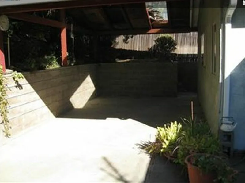 Thumbnail 11
