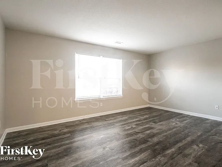 506 Himebaugh Ct — Photo 10
