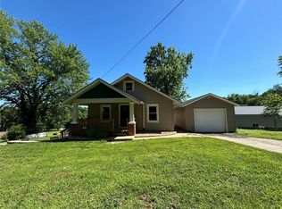 2804 Mansfield Rd, Saint Joseph, MO 64503
