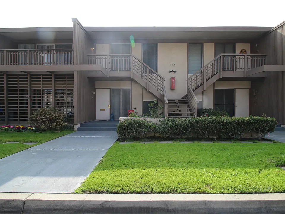 510 E Sandra Ave #516