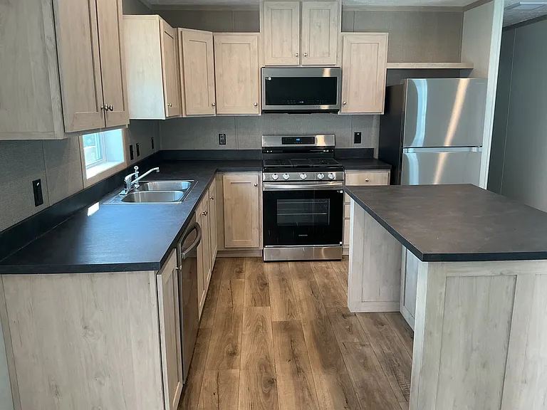 2754 Pear St #128 — Photo 2