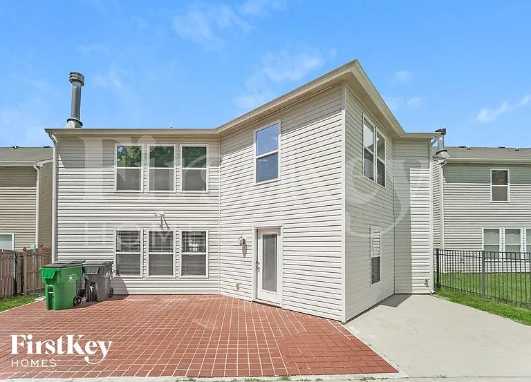 1431 Waterlily Ln — Photo 15
