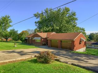 4126 Henderson Rd, Hickory, PA 15340