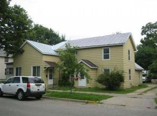 917 5th Ave S, La Crosse, WI 54601