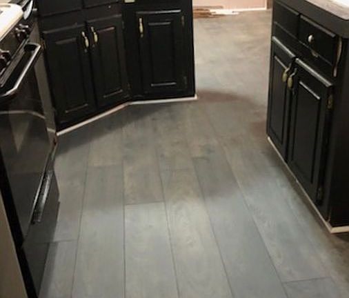 3rd image of 2030 Oak St #24