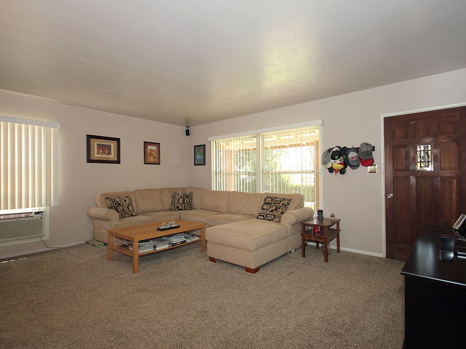 1st image of 1635 1st St