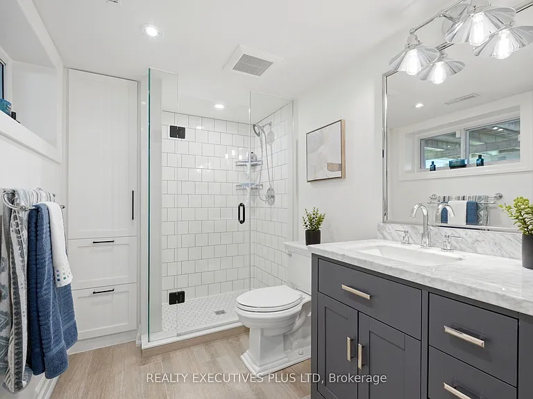 9 Hazelbury Dr — Photo 25