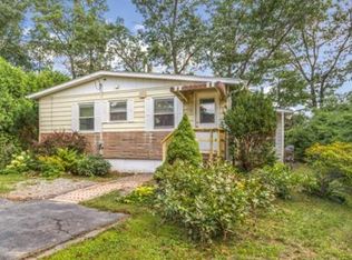 3 Deer Ave, Shirley, MA 01464