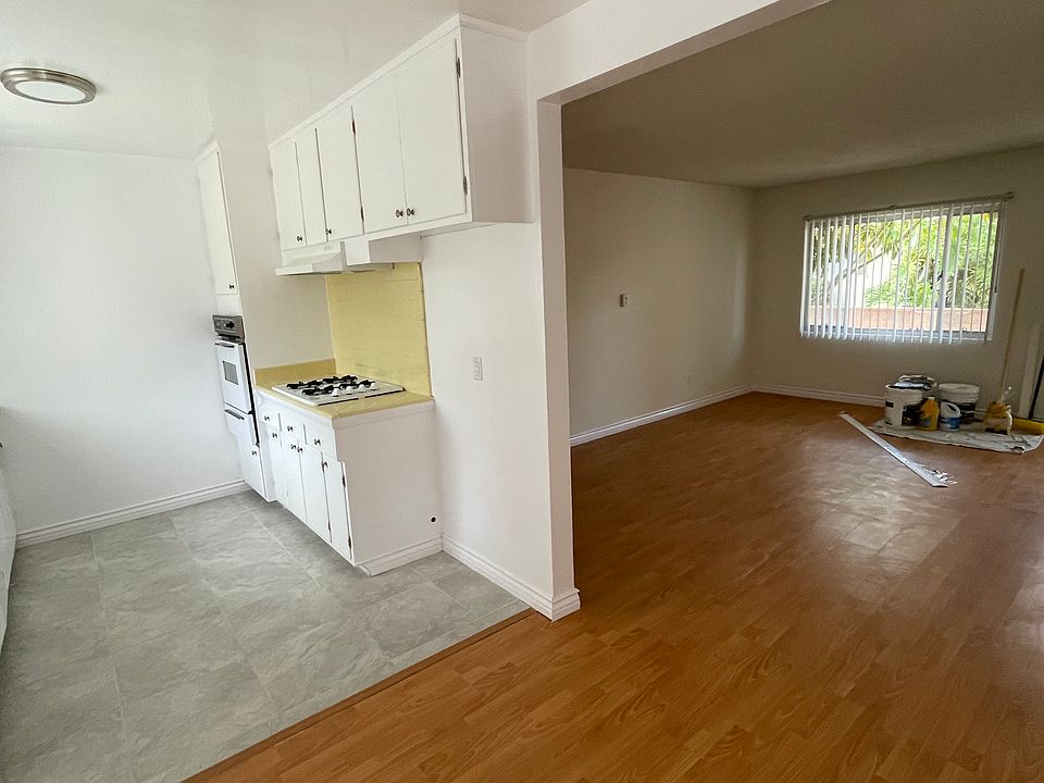 1st image of 918 N Cedar St #2
