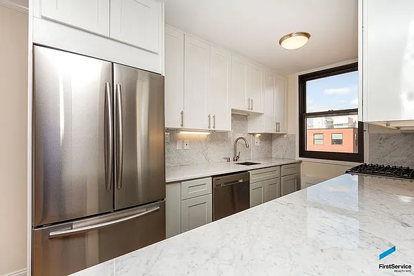 Sold by FirstService Realty (legacy) | media 10