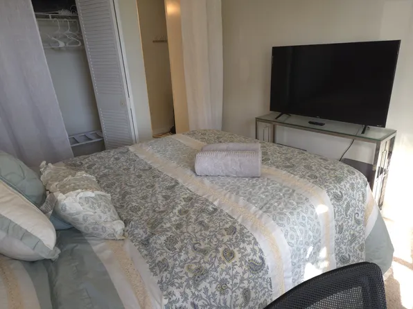 3165 Phlox Dr, Palm Harbor, FL 34684