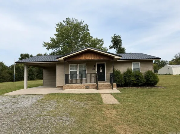 202 N Spain St, Letona, AR 72085
