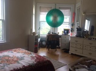 452 S Union St APT 2, Burlington, VT 05401