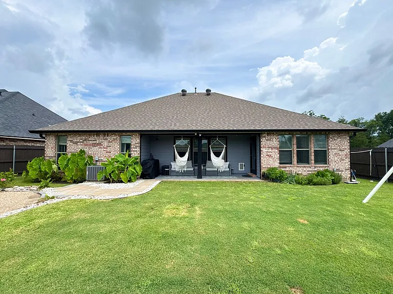 2149 Sweet Bay Cir — Photo 9