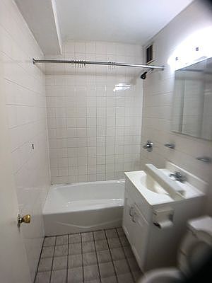 3rd image of 1600 Caton Ave #3Z